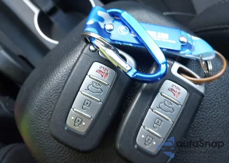 2013 Hyundai Elantra Gt из США, поврежденный, VIN KMHD35LE3DU085939